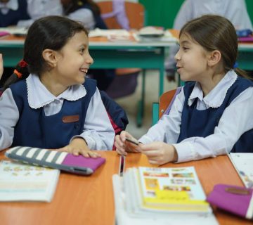 آموزش همدلی به دانش آموزان