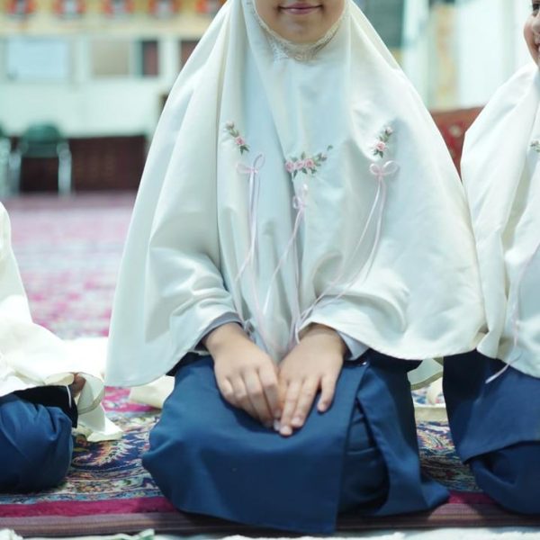 جشن تکلیف مدرسه دخترانه سلاله 1403