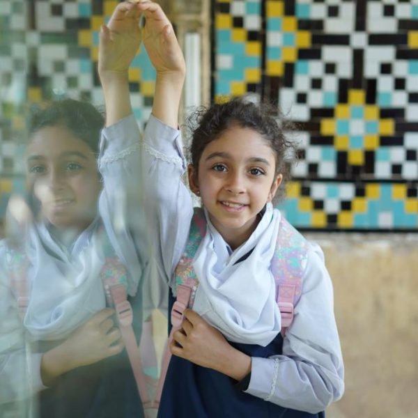 اردو کاخ گلستان با مدرسه