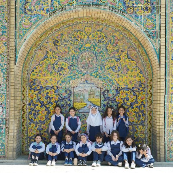 اردو کاخ گلستان با سلاله