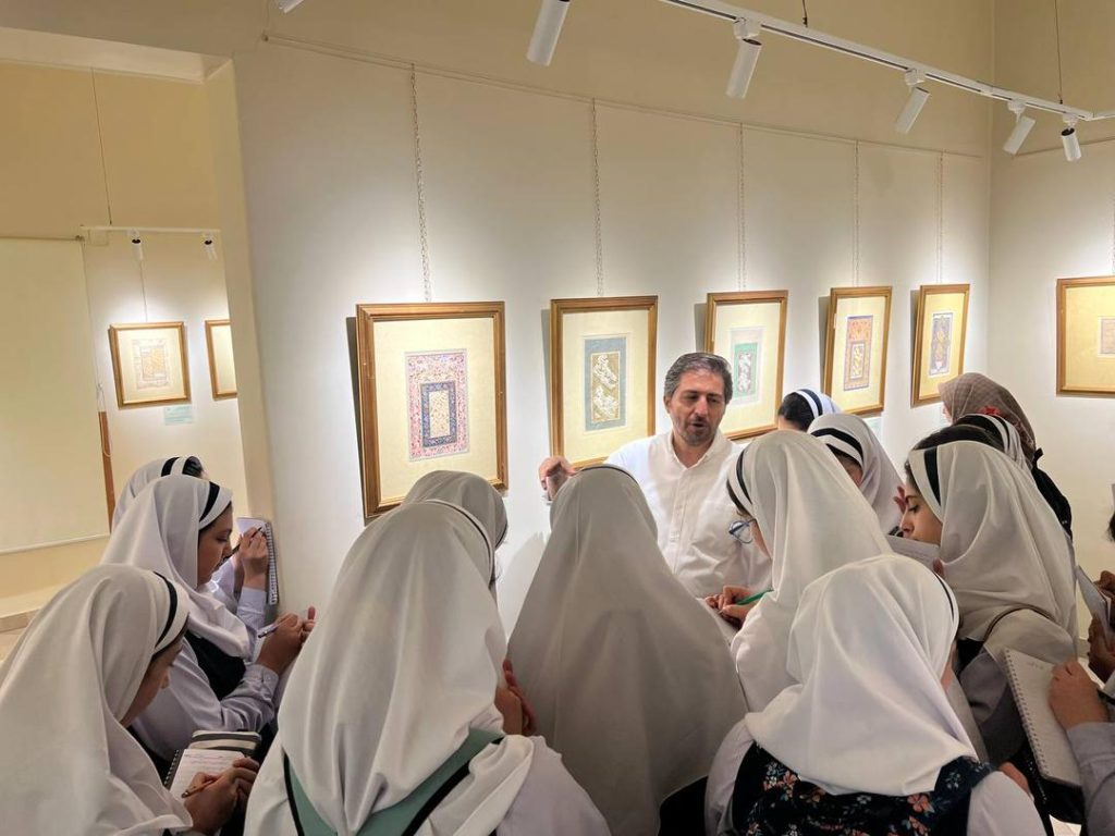 اردوی موزه میرعماد با دبستان دخترانه